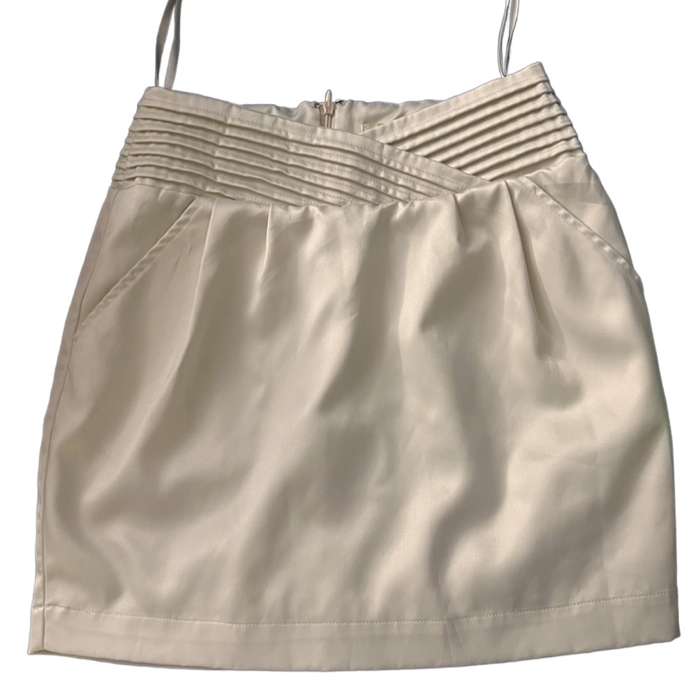 Arden B, Size- 2, Shell colored/off white Skirt with Pockets